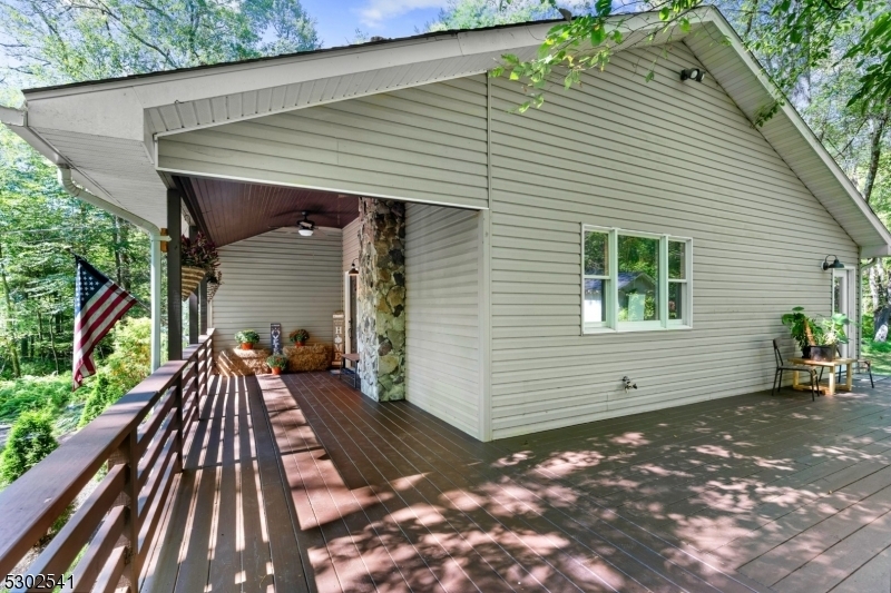 Property Photo:  11 Hirams Grove Rd  NJ 07826 