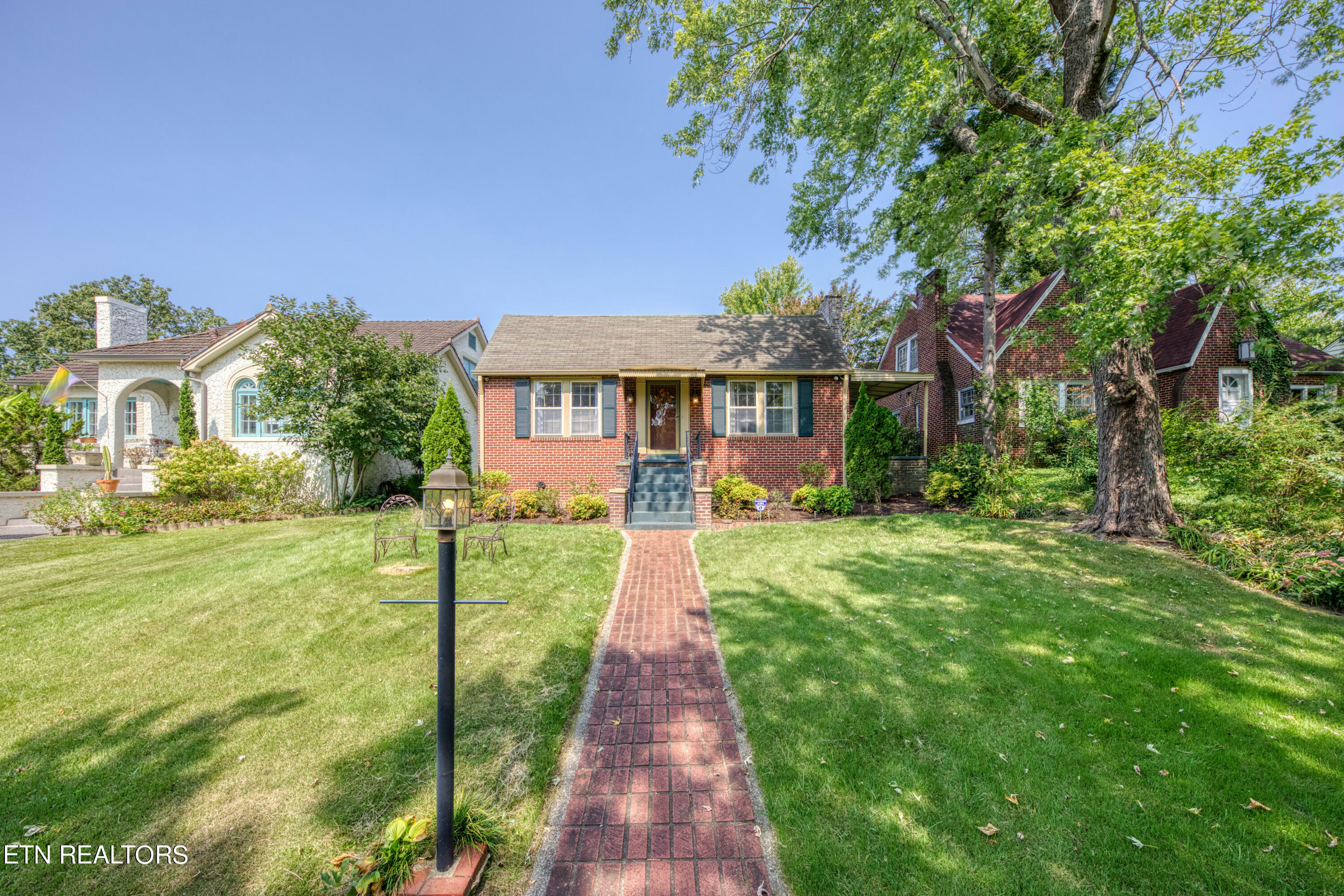 Property Photo:  3005 Fountain Park Blvd  TN 37917 