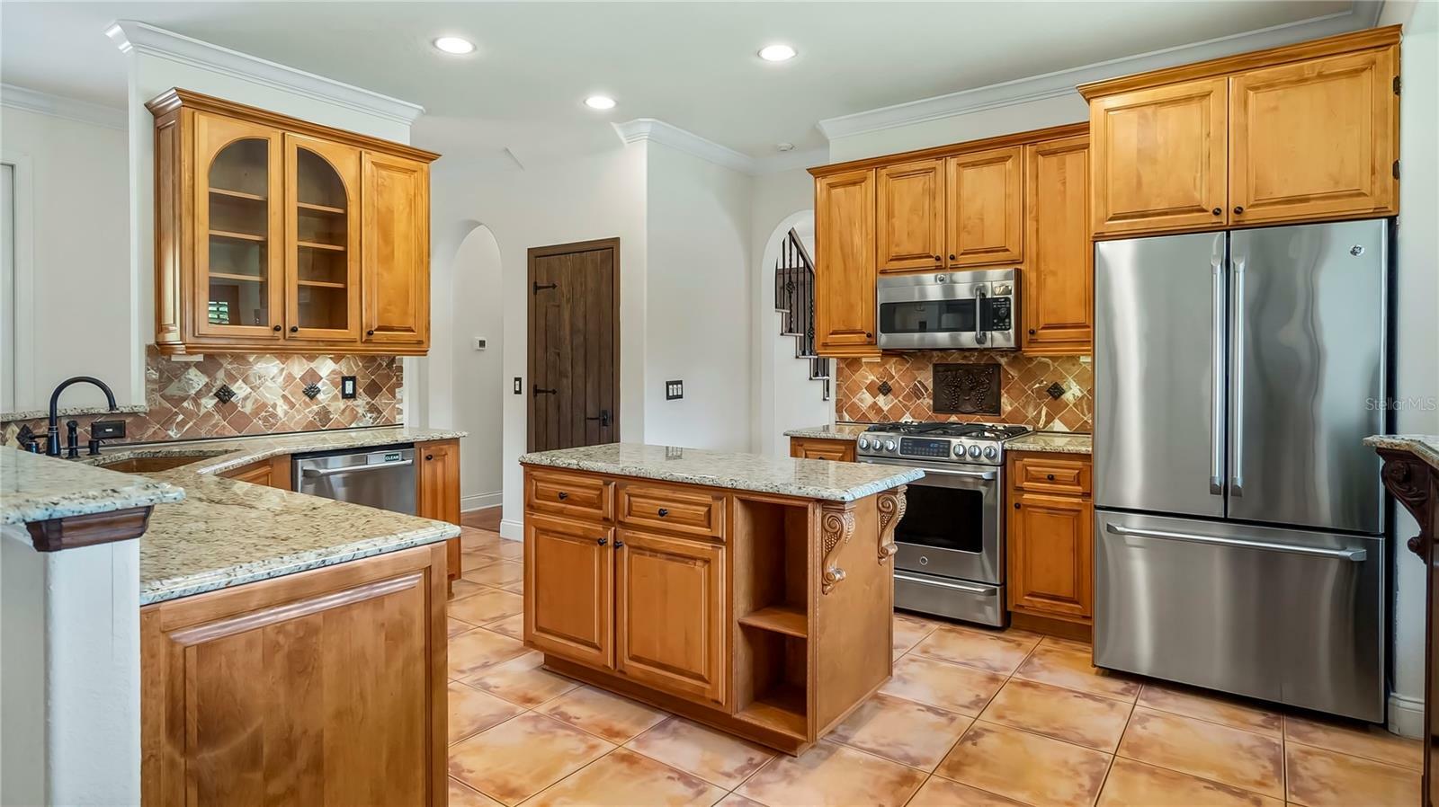 Property Photo:  1512 Lake Weldona Drive  FL 32806 