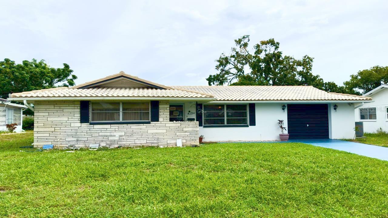 Property Photo:  7902 Tropicana Drive  FL 34668 