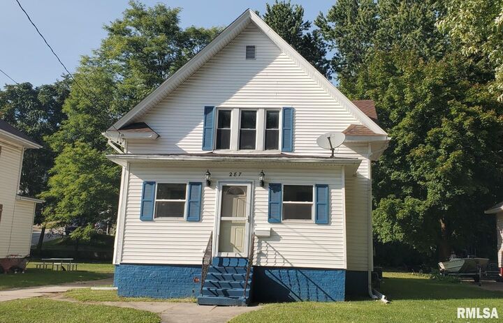 287 W Walnut Street  Canton IL 61520 photo