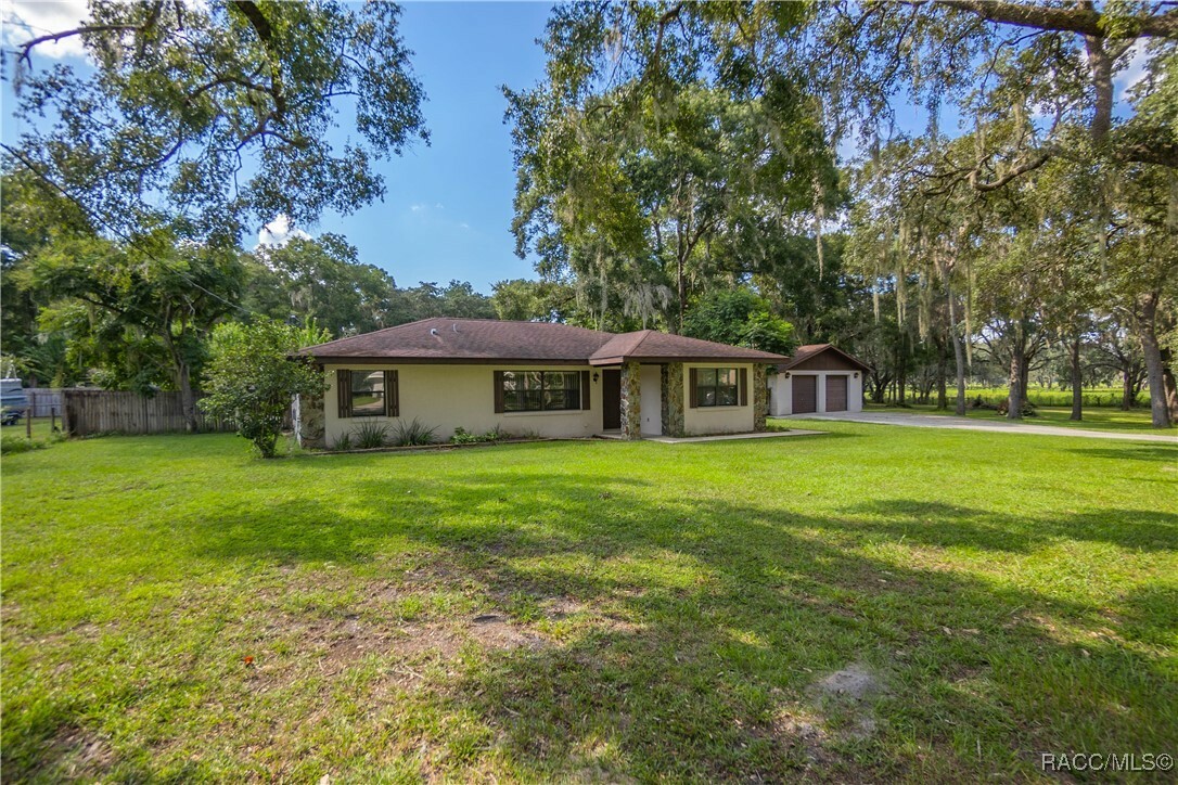 Property Photo:  184 N Bliss Point  FL 34453 