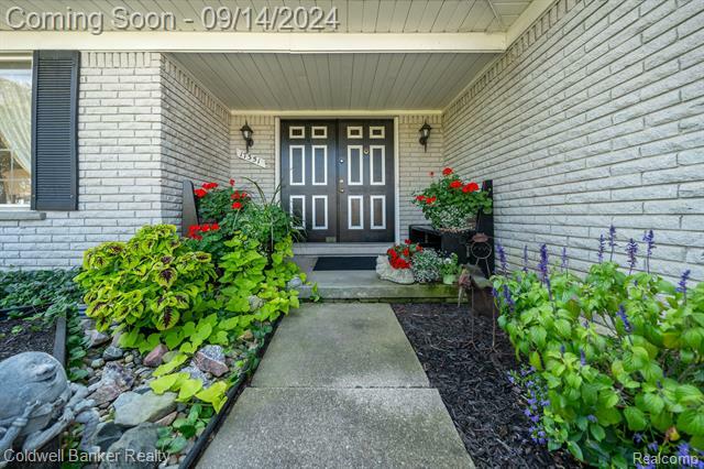 Property Photo:  17351  Revere St  MI 48076 