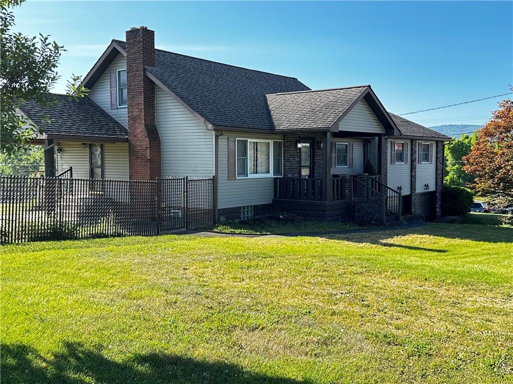 Property Photo:  114 Hi Way Supply Rd  PA 15431 