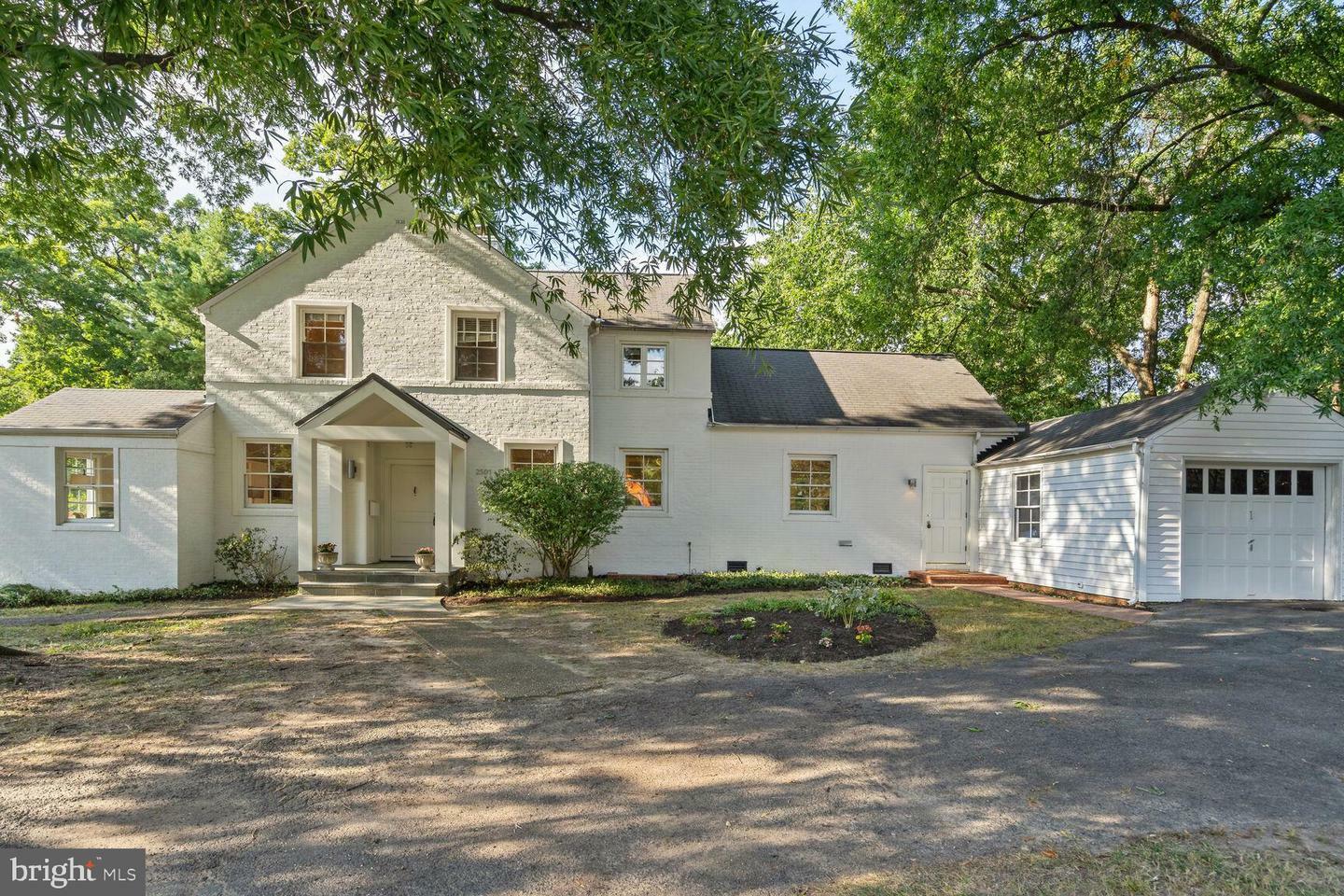 Property Photo:  2501 Ridge Road Drive  VA 22302 