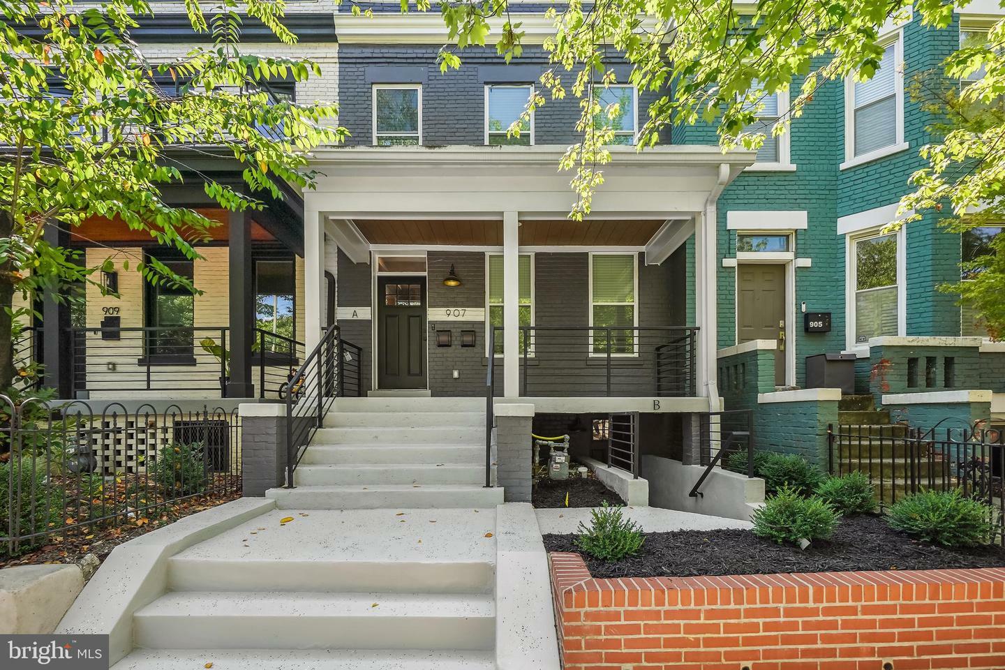 Property Photo:  907 L Street NE  DC 20002 