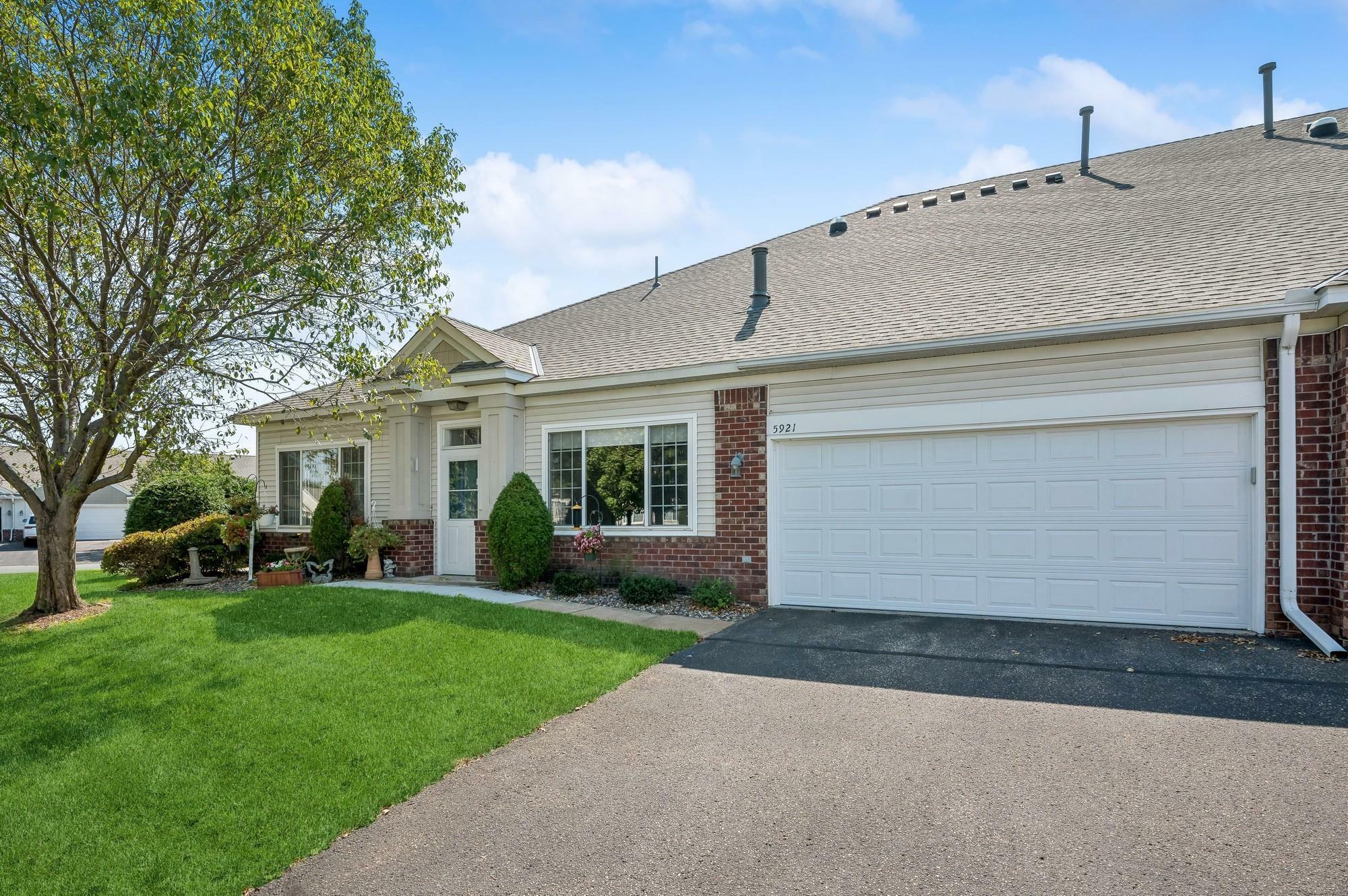 Property Photo:  5921 Prairie Ridge Drive  MN 55126 