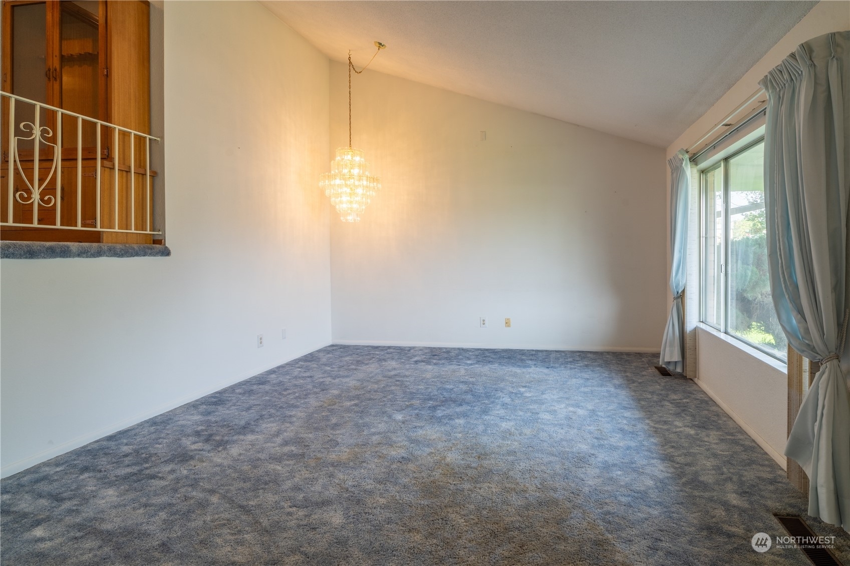 Property Photo:  121 NW Daisy Street  WA 99357 