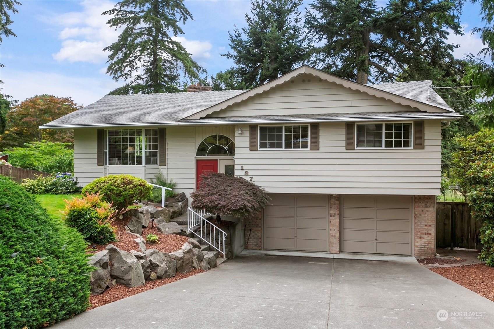 Property Photo:  137 NW 181st Street  WA 98177 