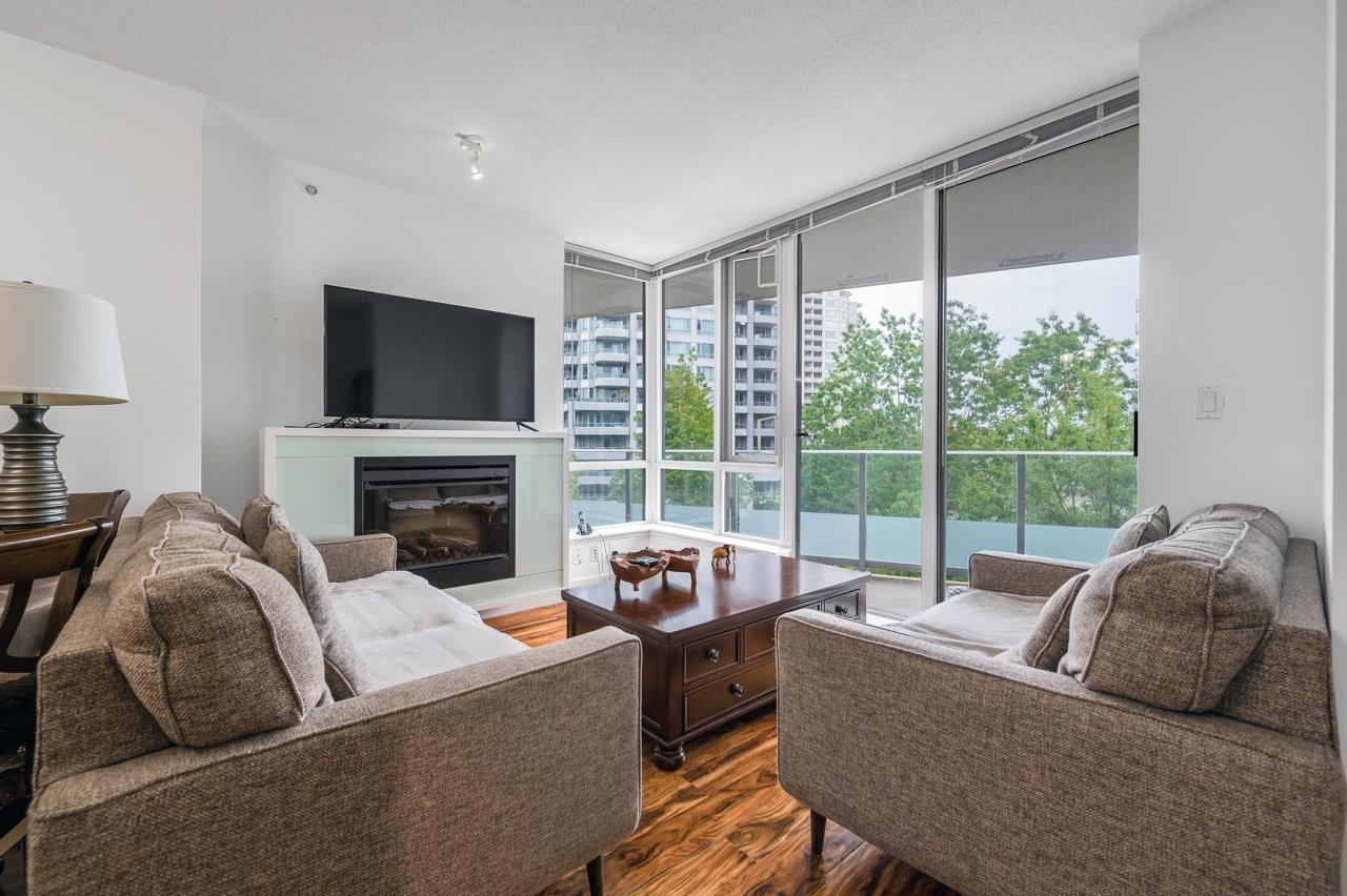 Property Photo:  4808 Hazel Street 305  BC V5H 0A2 