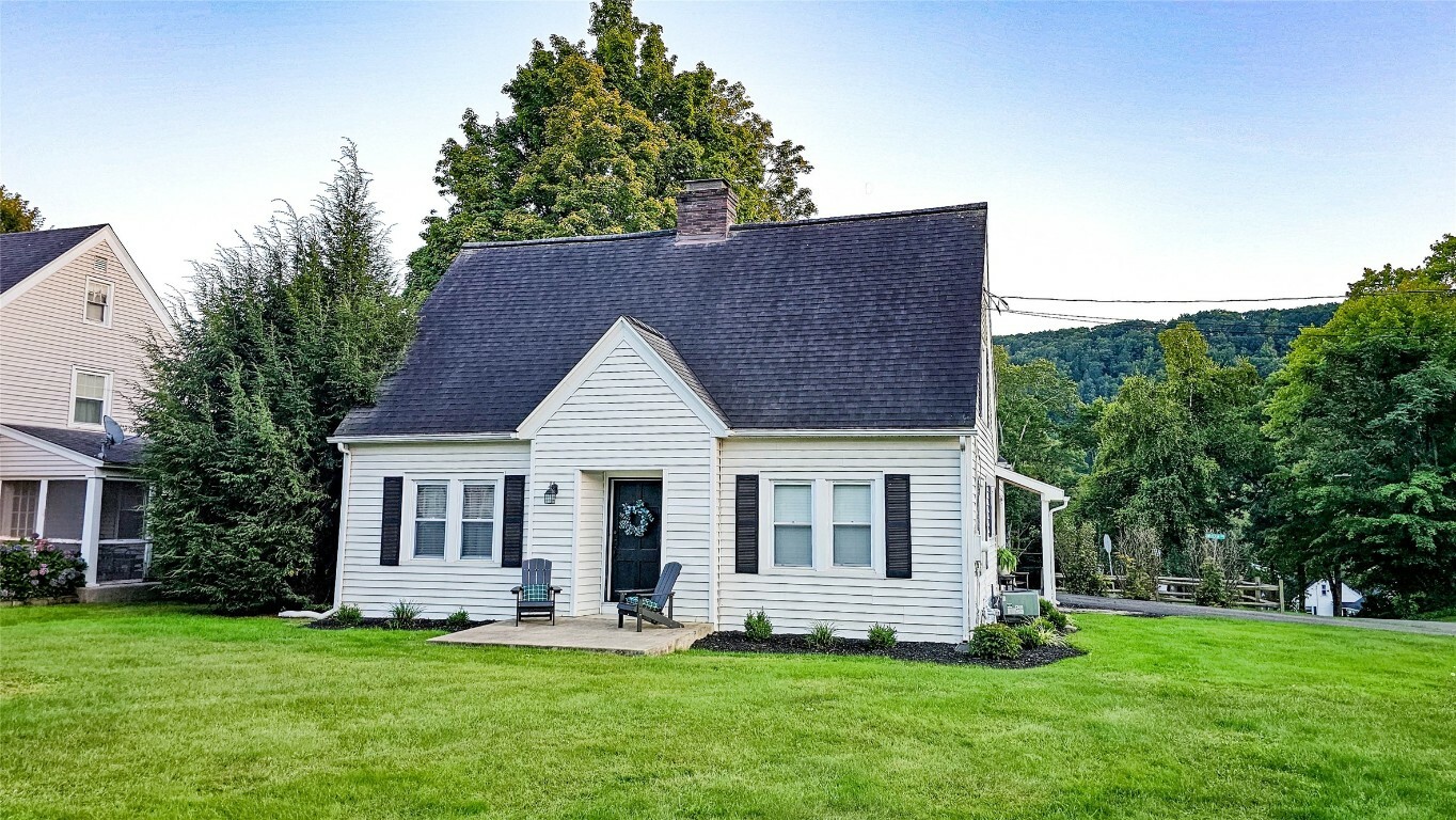 Property Photo:  802 River Road  NY 13901 