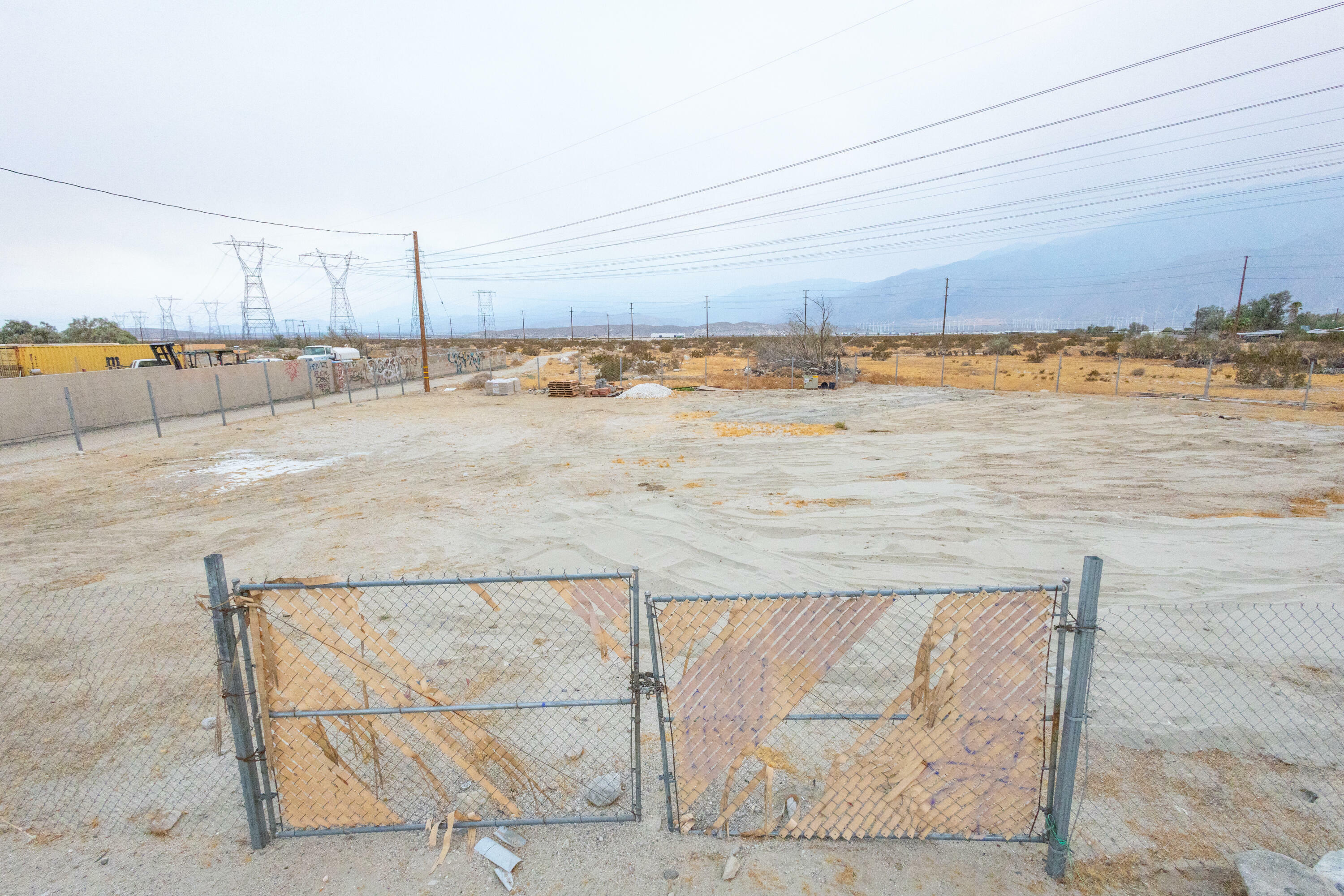 Property Photo:  64581 Dillon Road  CA 92240 