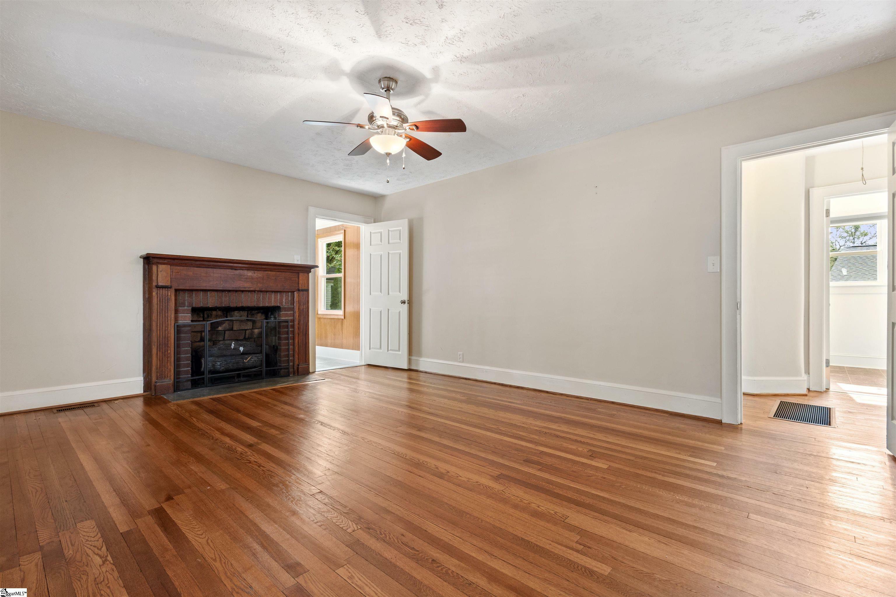 Property Photo:  214 Darlington Avenue  SC 29609 