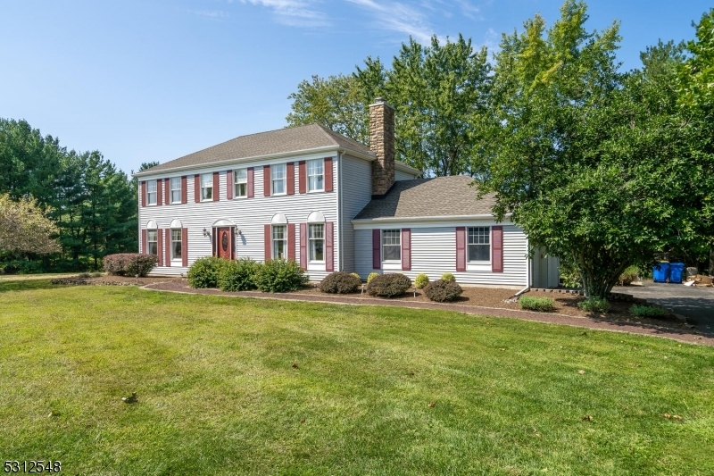 Property Photo:  18 Rittenhouse Cir  NJ 08822 