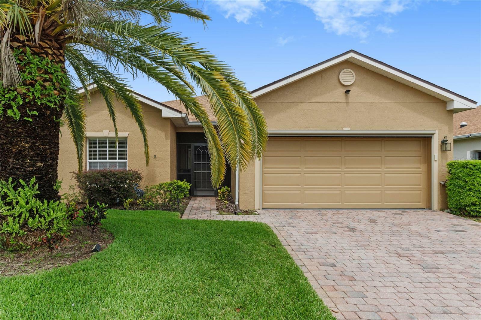 Property Photo:  4432 Waterford Drive  FL 33859 