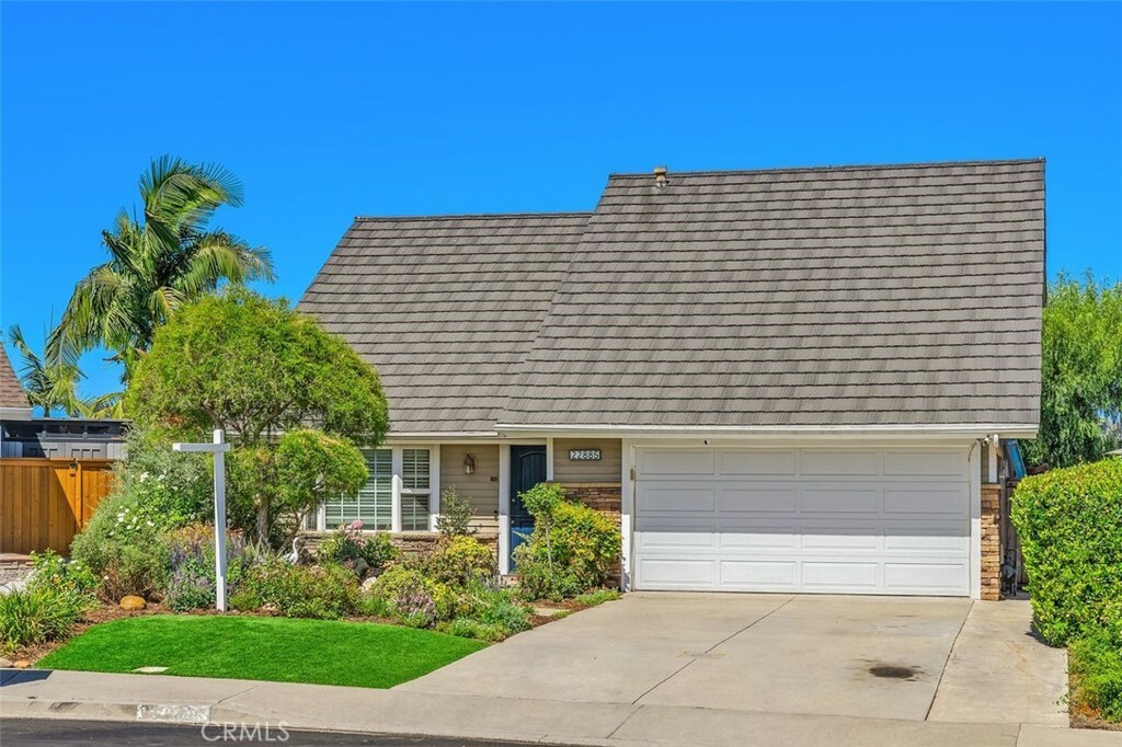 Property Photo:  22885 Hickory Hills Avenue  CA 92630 