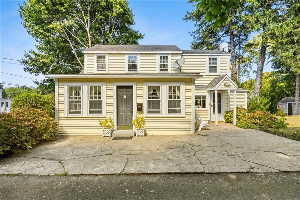 Property Photo:  9 Lantern Ln  MA 02066 