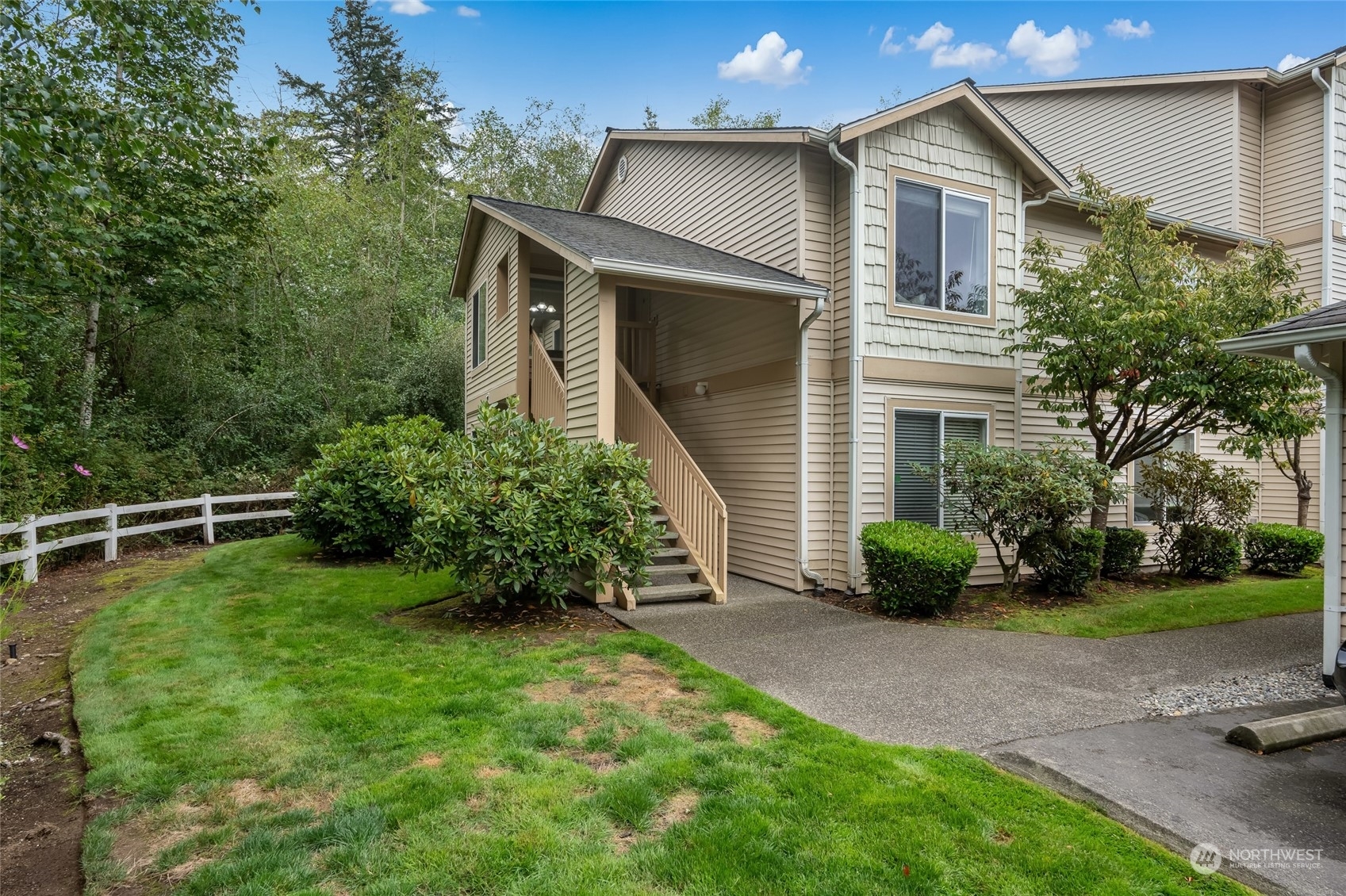 Property Photo:  723 114th Street SW Y201  WA 98204 