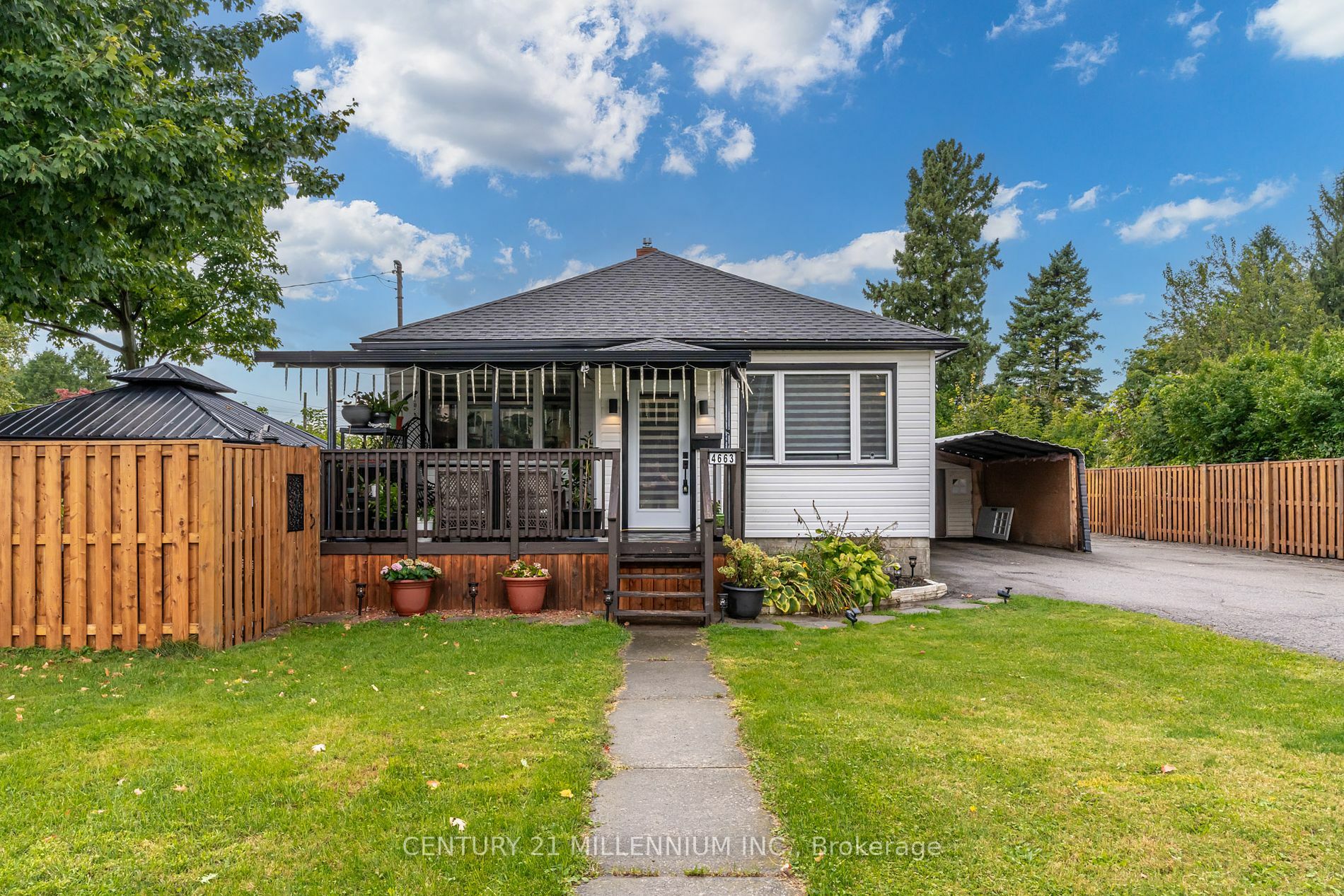 Photo de la propriété:  4663 Montrose Rd  ON L2H 1K1 