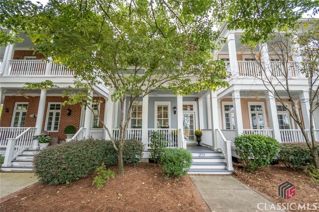 Property Photo:  209 West Park Drive  GA 30606 