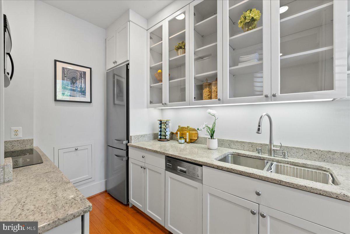 Property Photo:  3326 Volta Place NW  DC 20007 