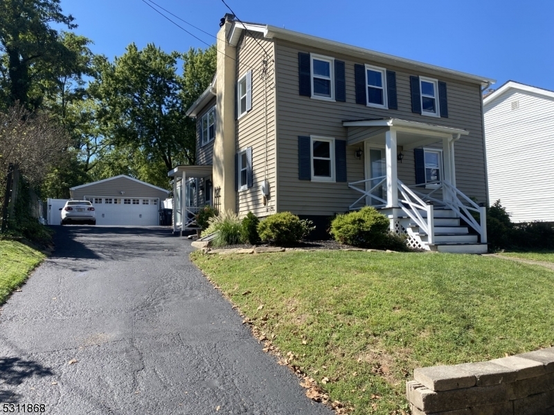 Property Photo:  9 Allen St  NJ 08822 