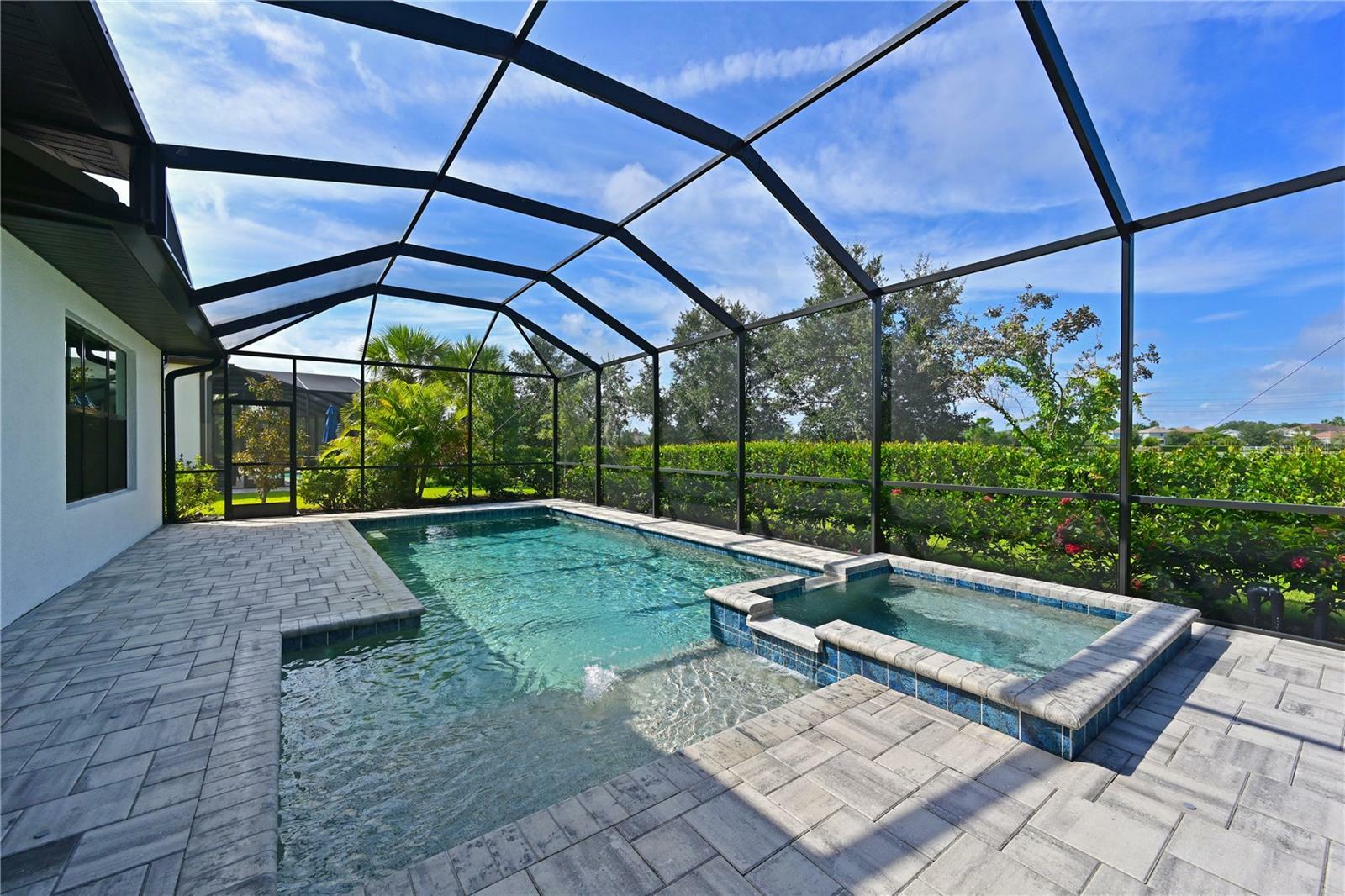 Property Photo:  4629 Antrim Drive  FL 34240 