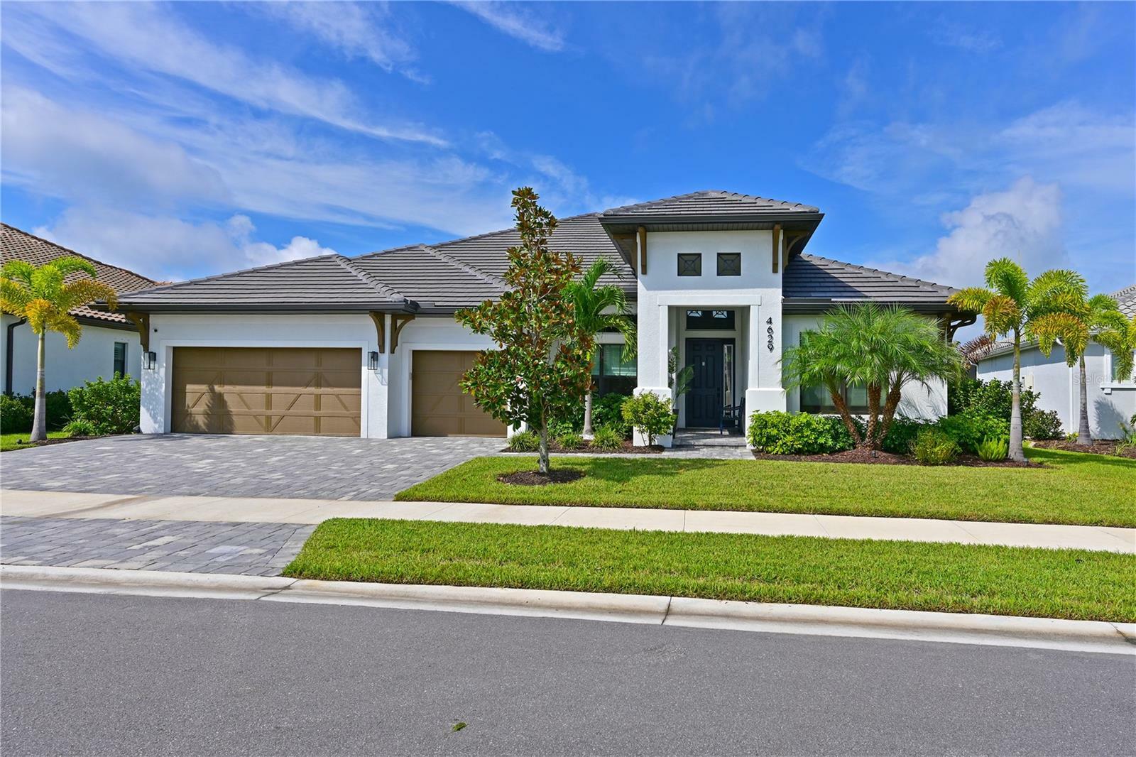 4629 Antrim Drive  Sarasota FL 34240 photo