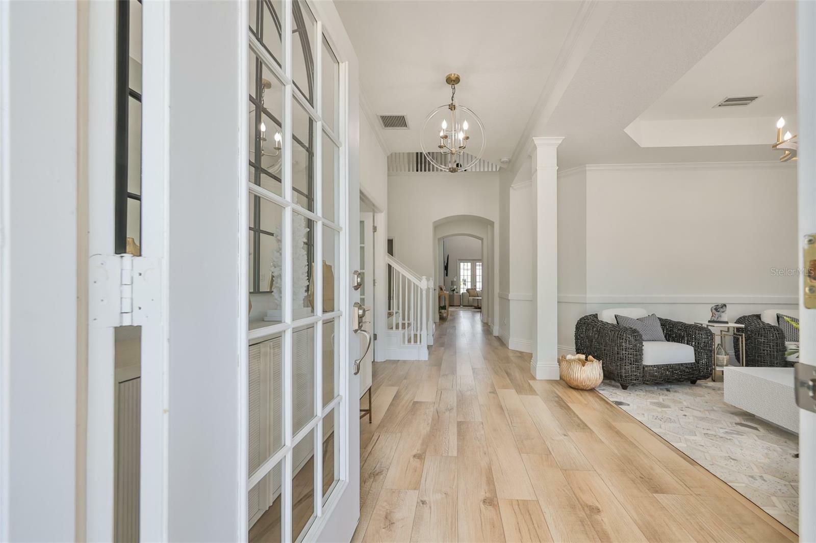 Property Photo: 415 Islebay Drive FL 33572