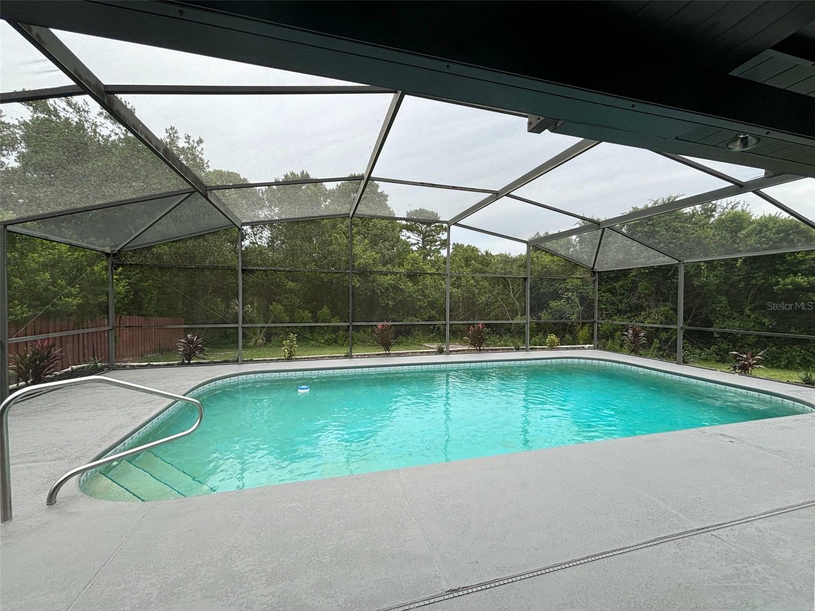 Property Photo:  260 S Fairbairn Drive  FL 32725 