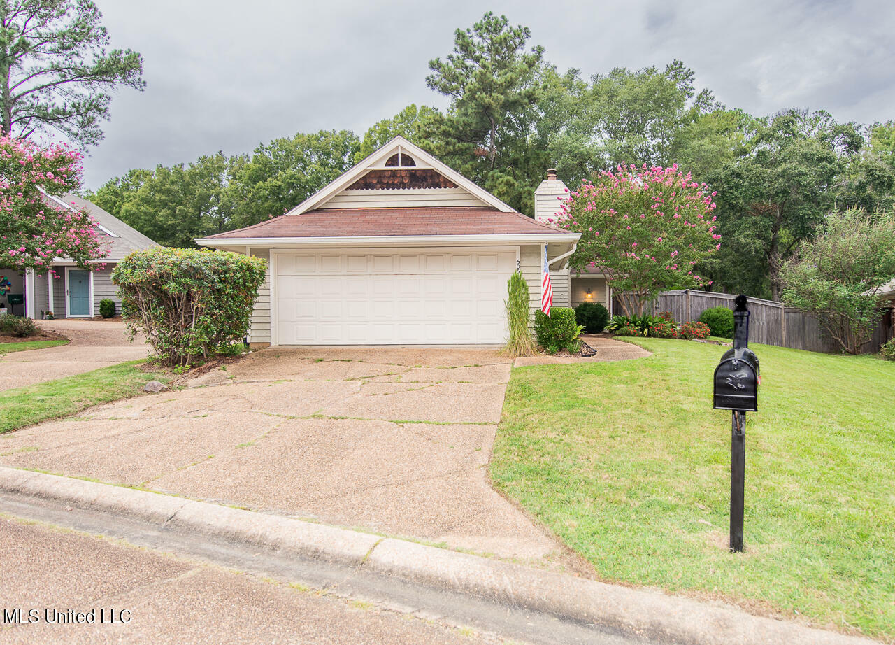 Property Photo:  505 Bedford Circle  MS 39110 