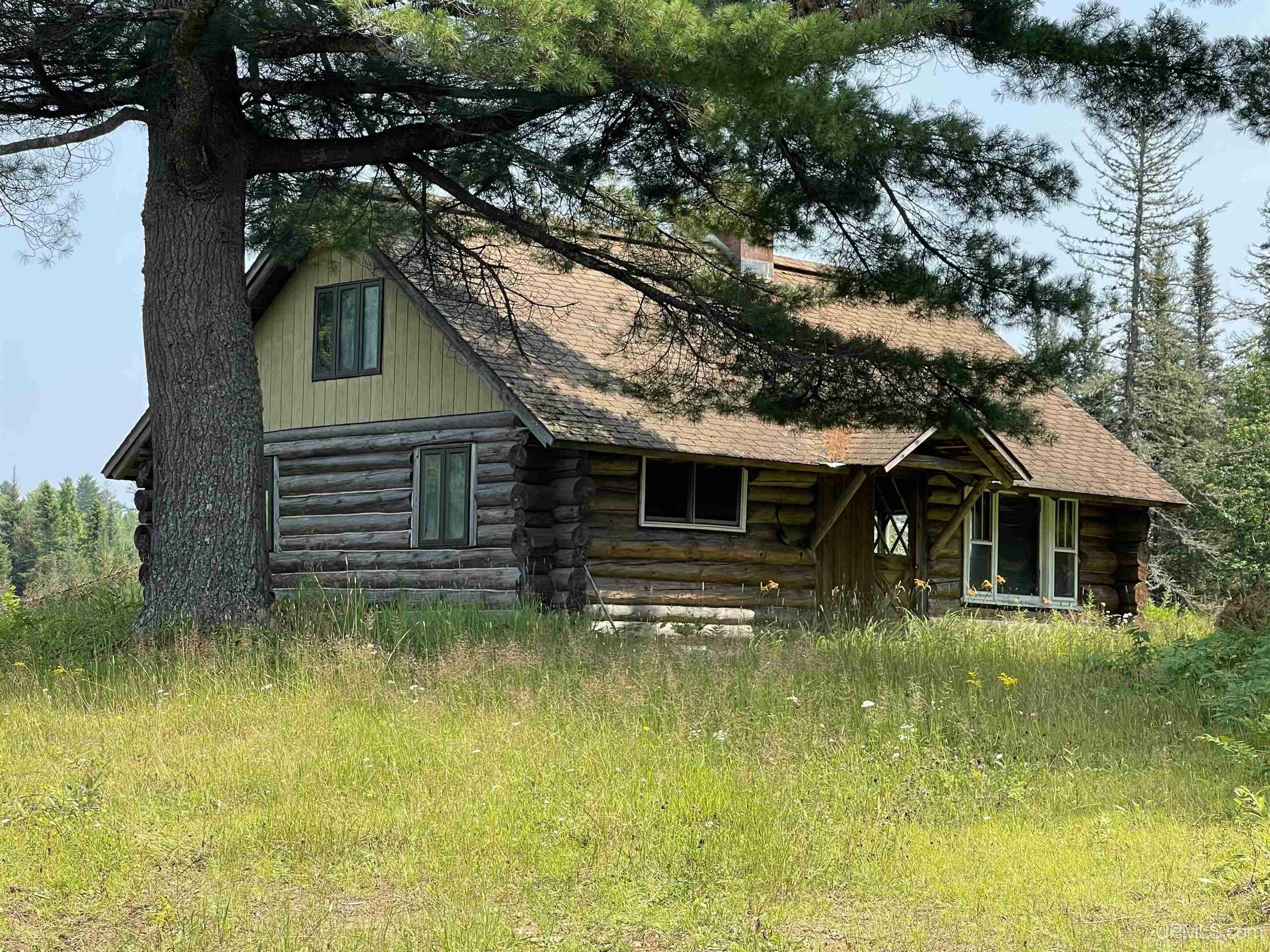 Property Photo: 26497 US 41 Road MI 49919