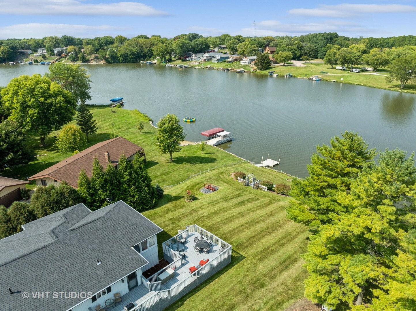 Property Photo:  1326 Park Place  IL 60548 