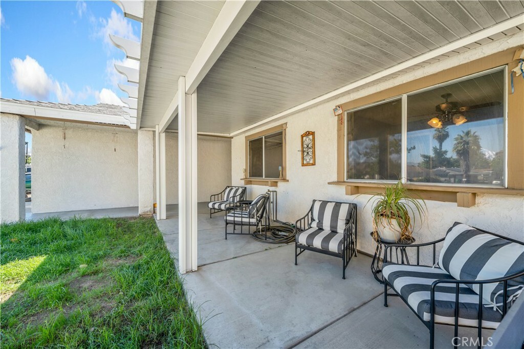 Property Photo:  27207 Orangemont Way  CA 92544 