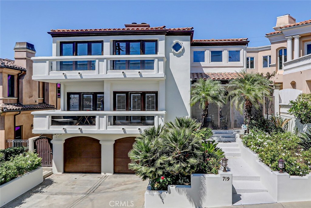 Property Photo: 719 11th Street CA 90266