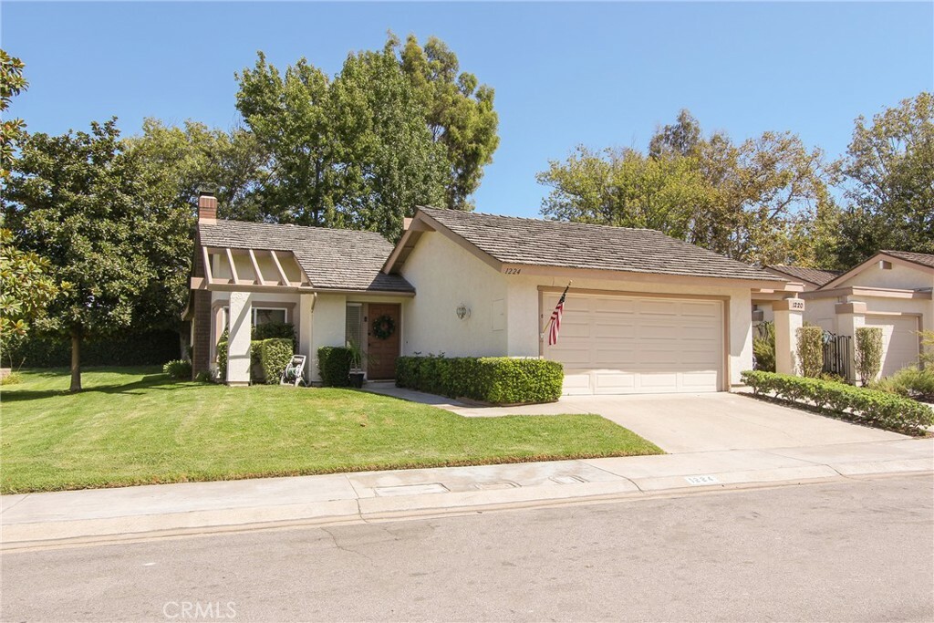 Property Photo:  1224 Woodside Drive  CA 92870 