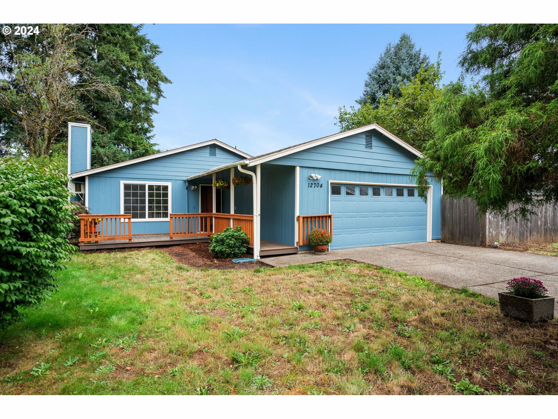 Property Photo:  12704 NE 38th Cir  WA 98682 