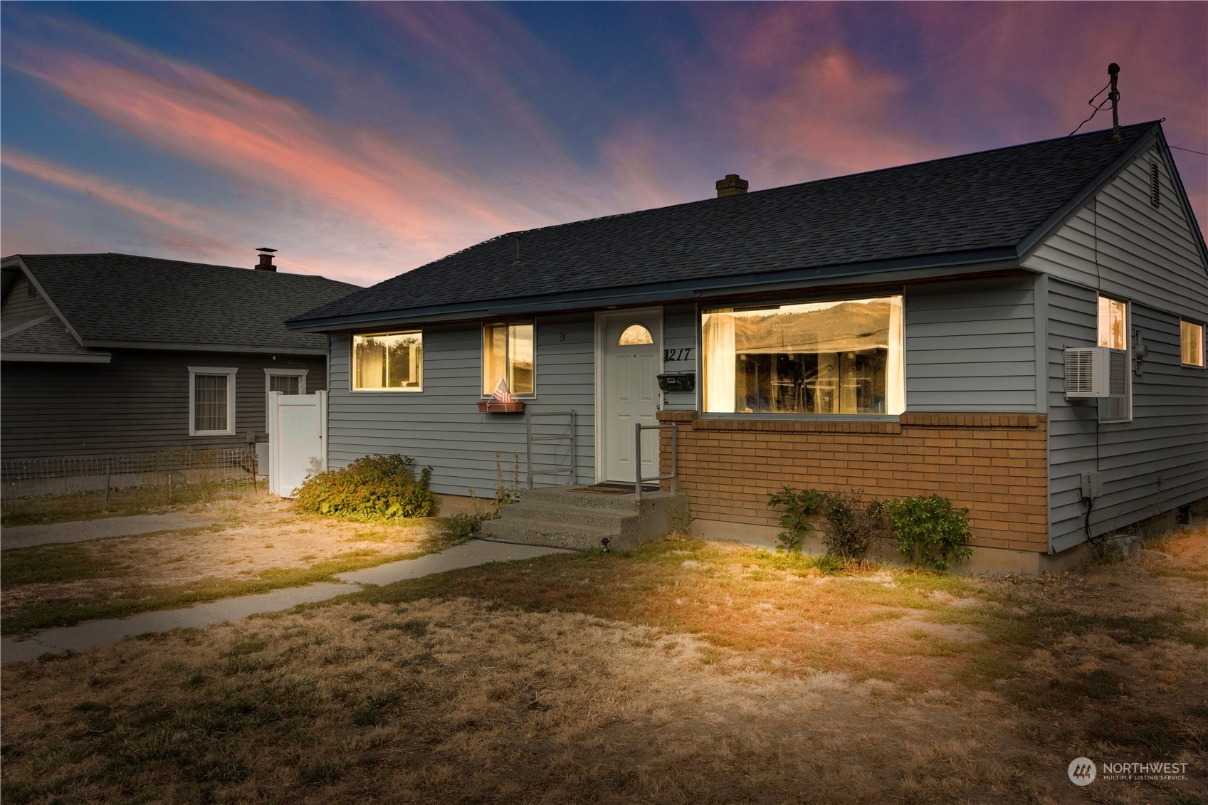 Property Photo:  217 Fuller Street  WA 98801 