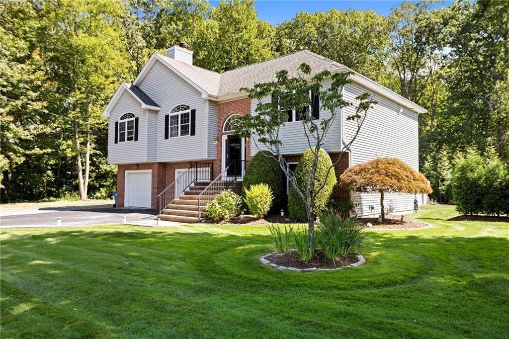 Property Photo:  125 Tomahawk Trail  RI 02921 