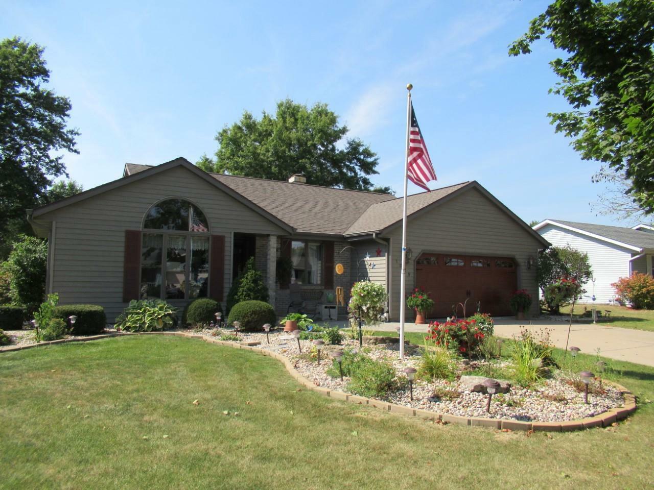 Property Photo:  1029 Sentinel Drive  WI 53546 