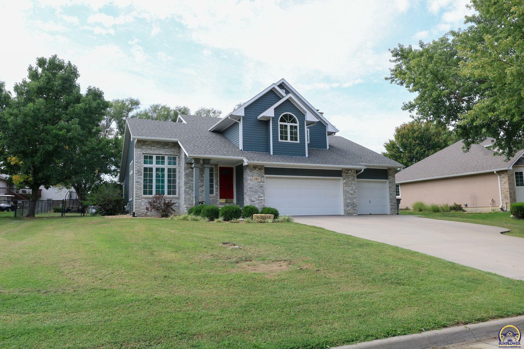 Property Photo: 2811 Westlake Dr KS 66801