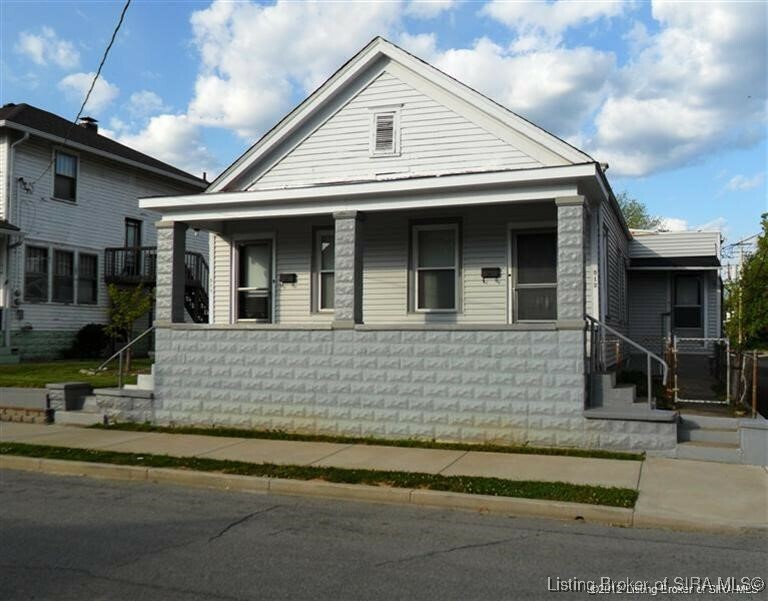 Property Photo:  512-514 E 13th Street  IN 47150 