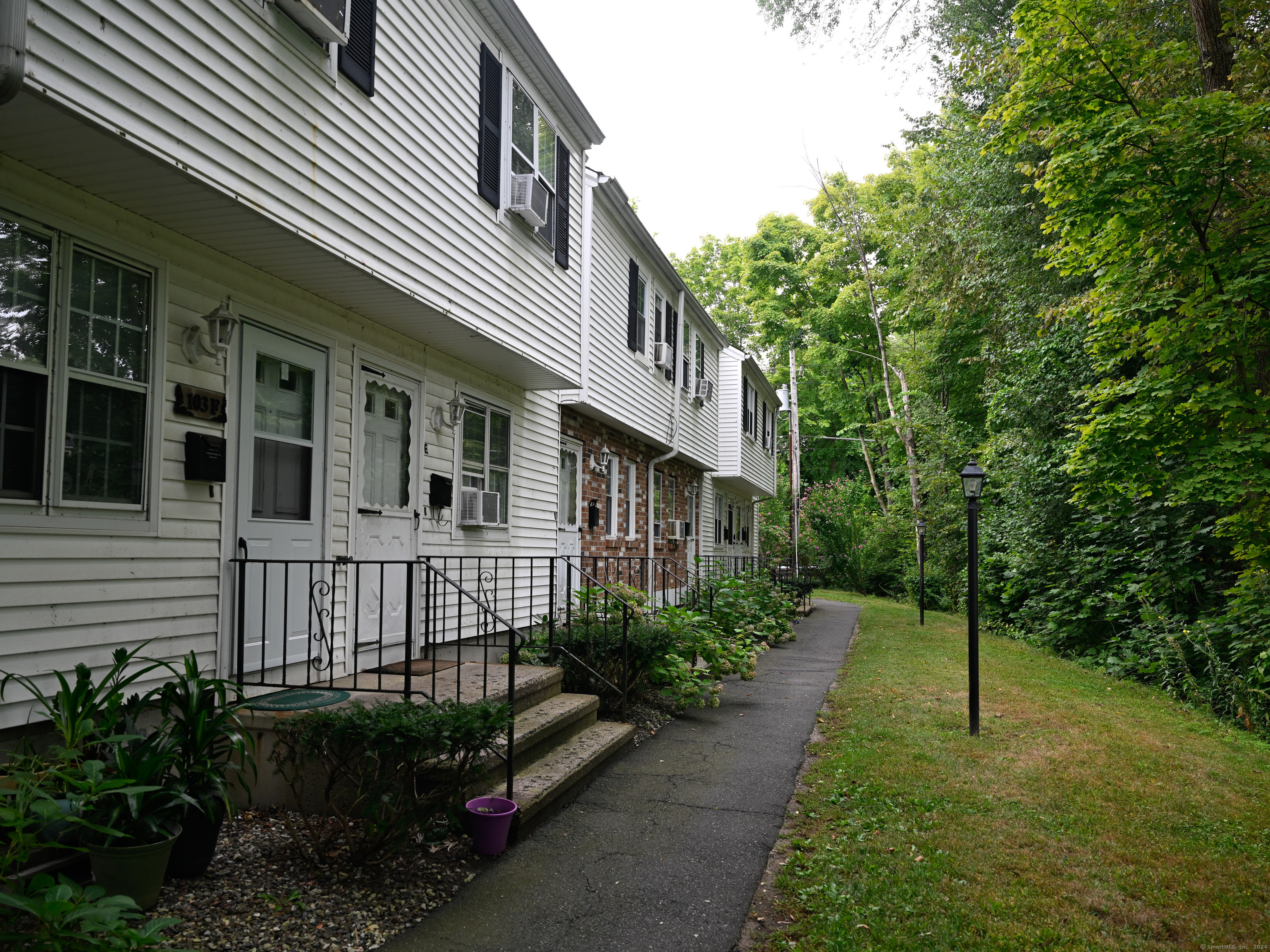 Property Photo:  103 Kohanza Street E  CT 06811 