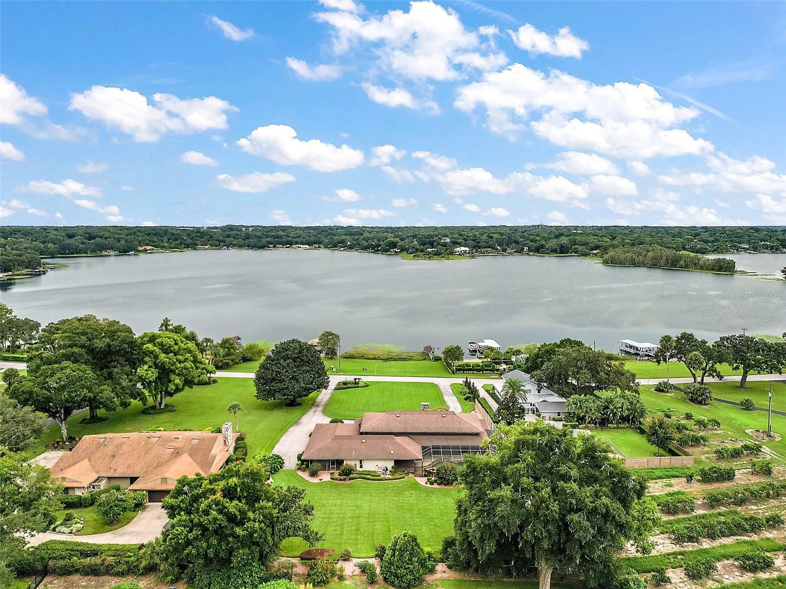 Property Photo:  2405 Morningside Drive  FL 32757 