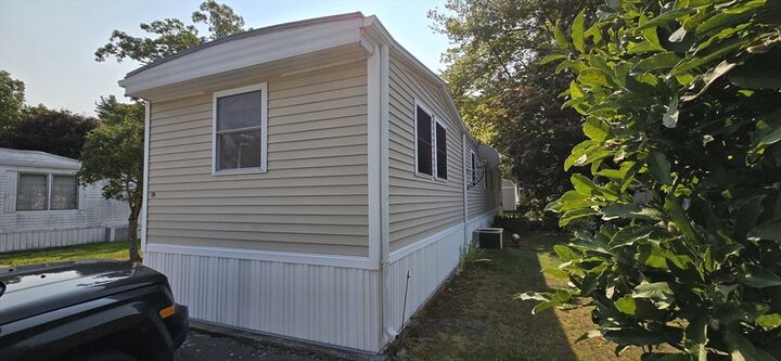 Property Photo:  250 Mansfield Ave 16  MA 02766 