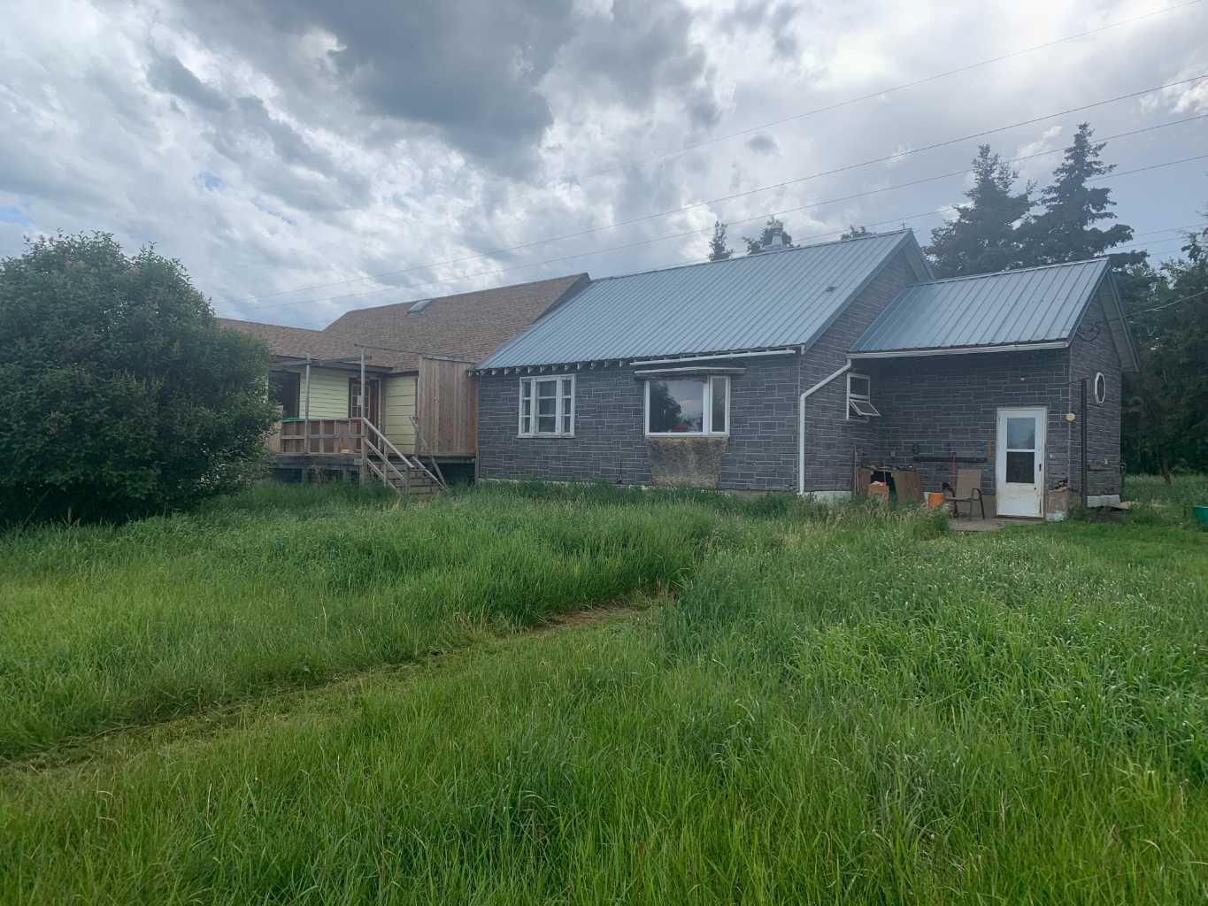 Property Photo: 41129 Range Road 30 AB T0C 0J0