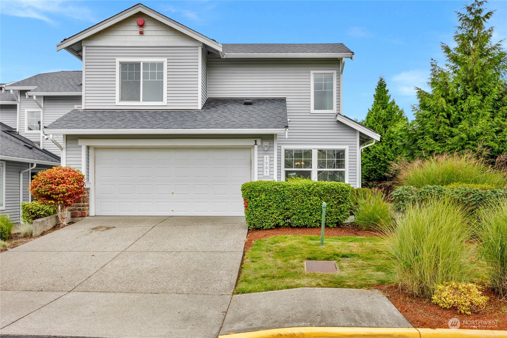 Property Photo:  1007 71 Street SE  WA 98092 