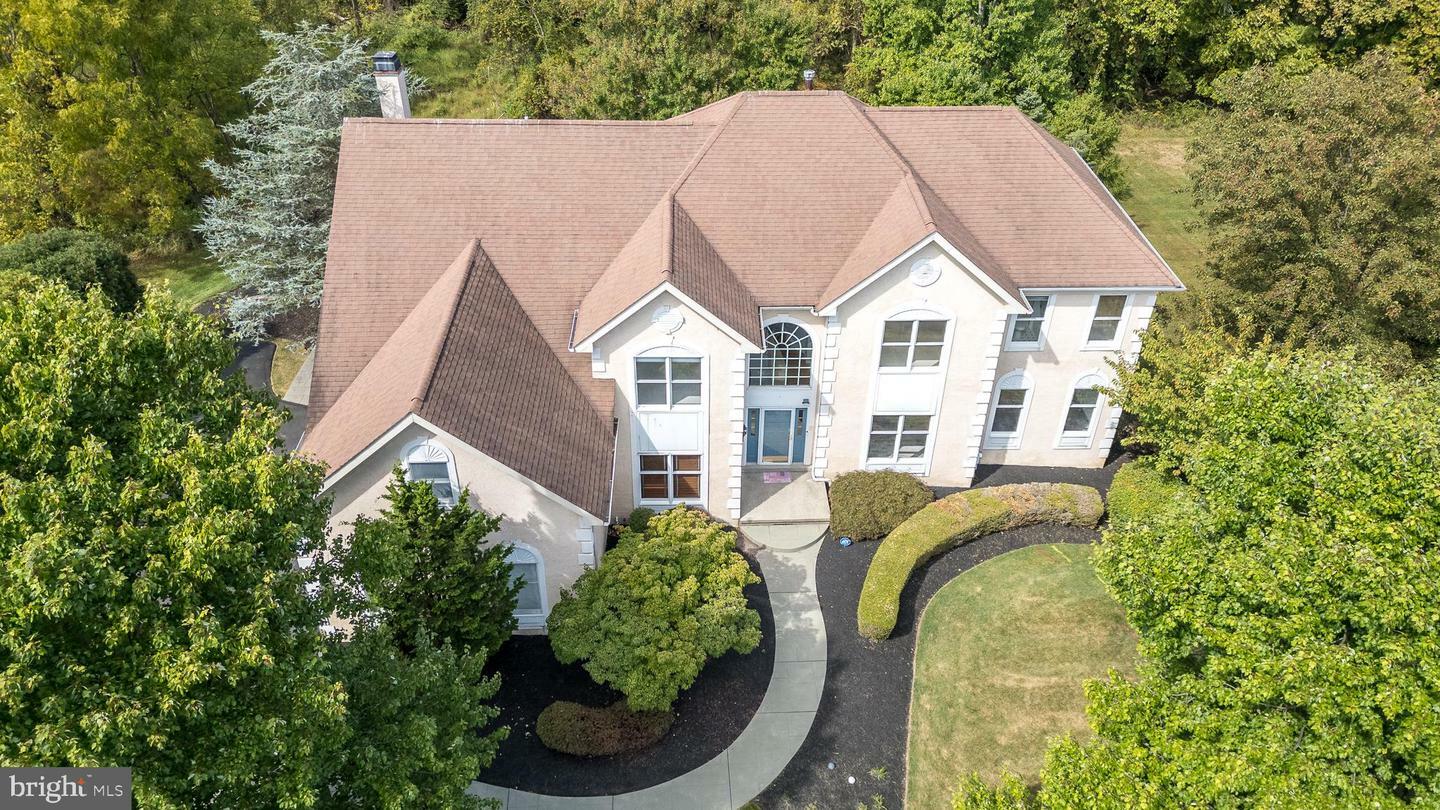 Property Photo:  1255 Bridle Estates Drive  PA 19067 