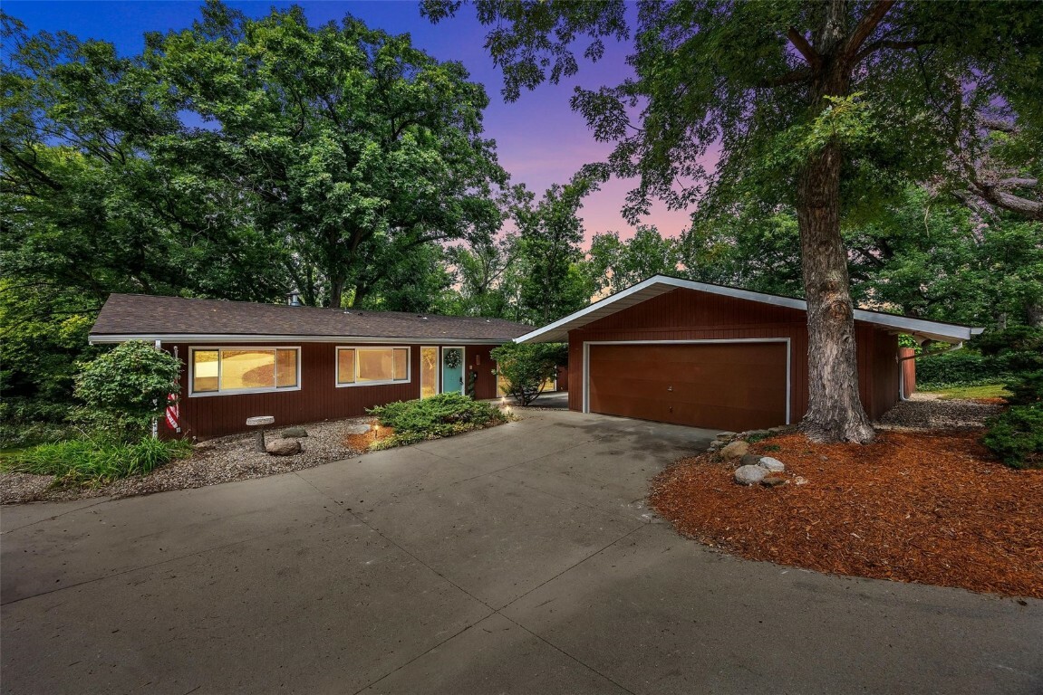 Property Photo: 3621 Terrace Hill Dr NE IA 52402