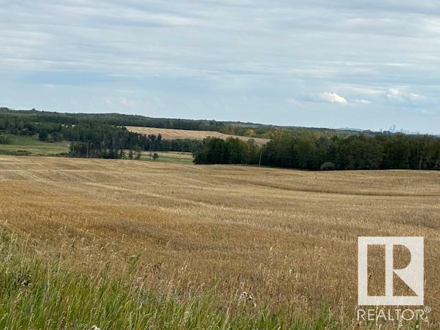 Photo de la propriété:  54128 Rge Road 274  AB T7X 3T1 